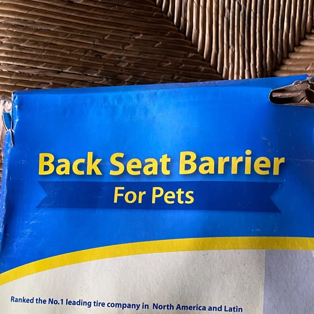 Back Seat Barrier for Pets - Black